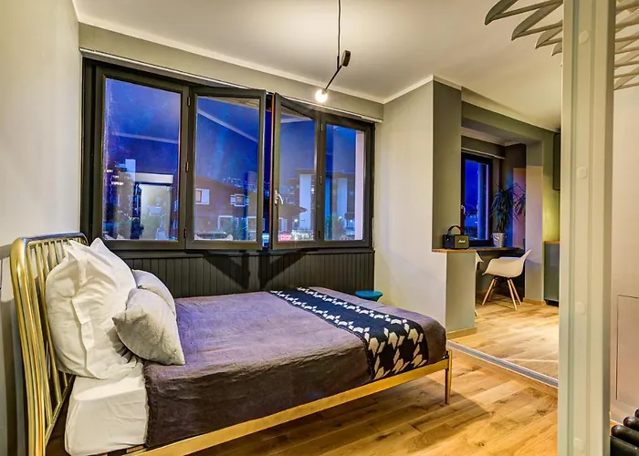 Center Luxury Apartment *